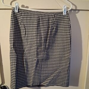 Jones New York Black and White Pencil Skirt